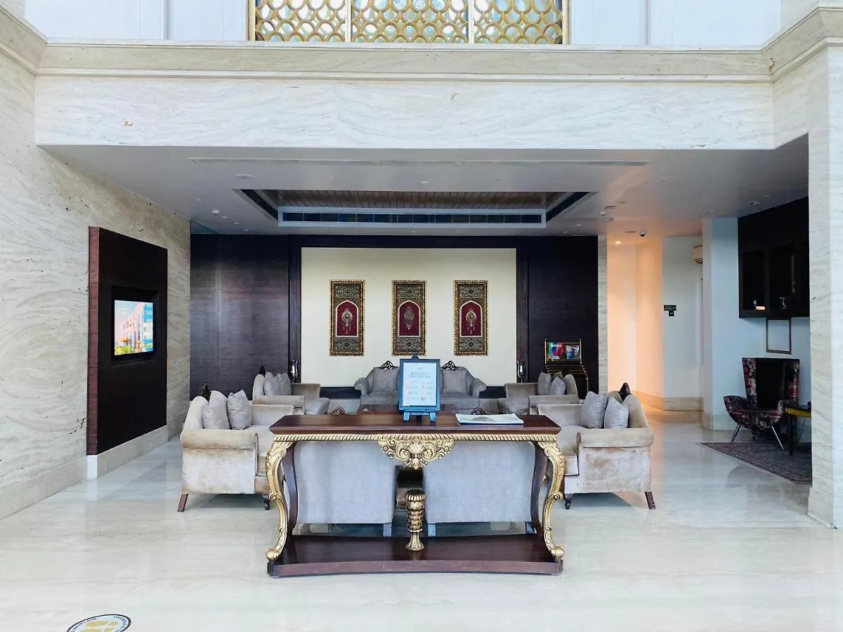 *****  Seven Seas Hotel デリー インド