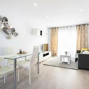 https://apartamento-fuengirola-playa-los-boliches.es-andalucia.com