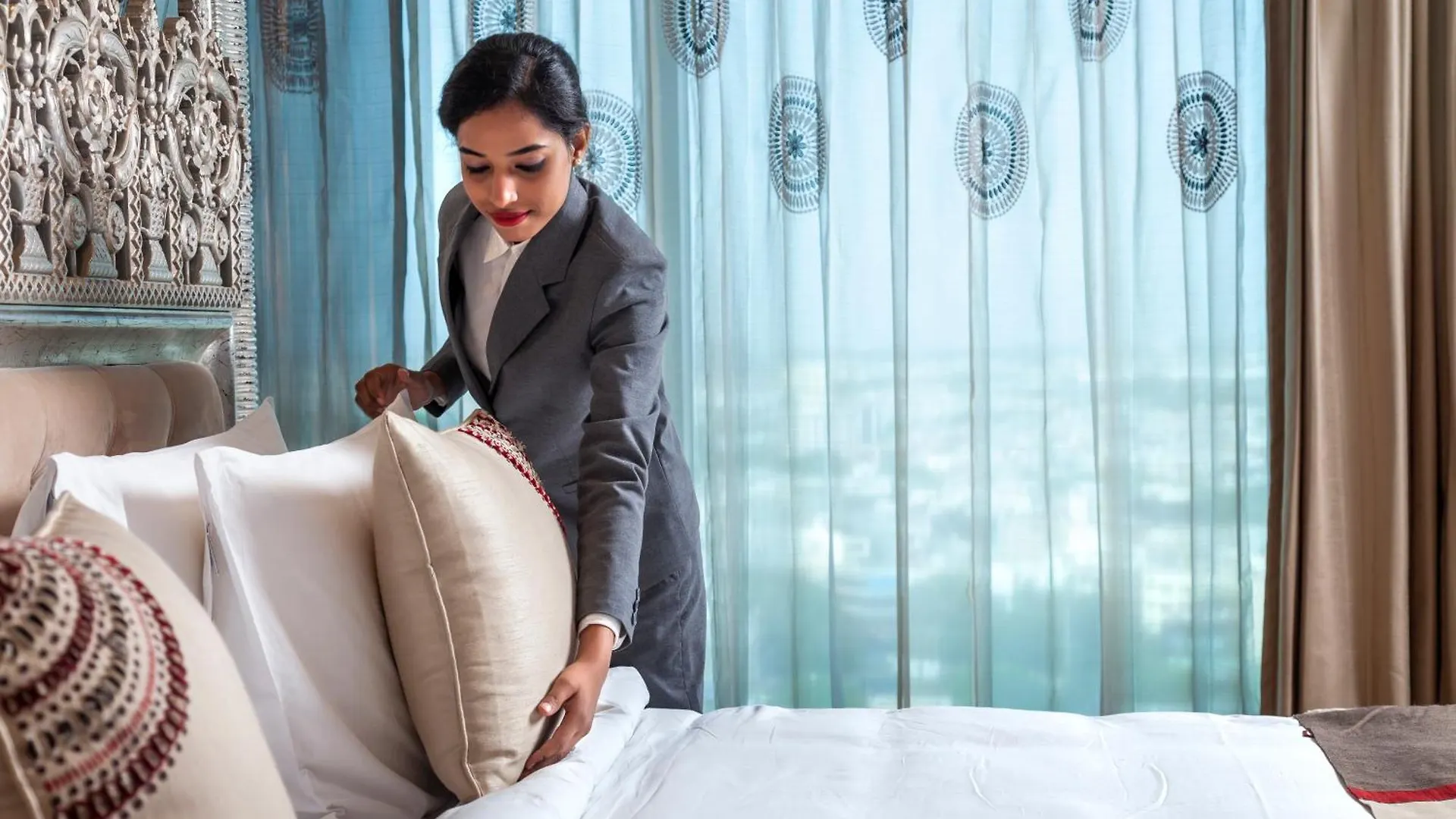 Seven Seas Hotel Delhi