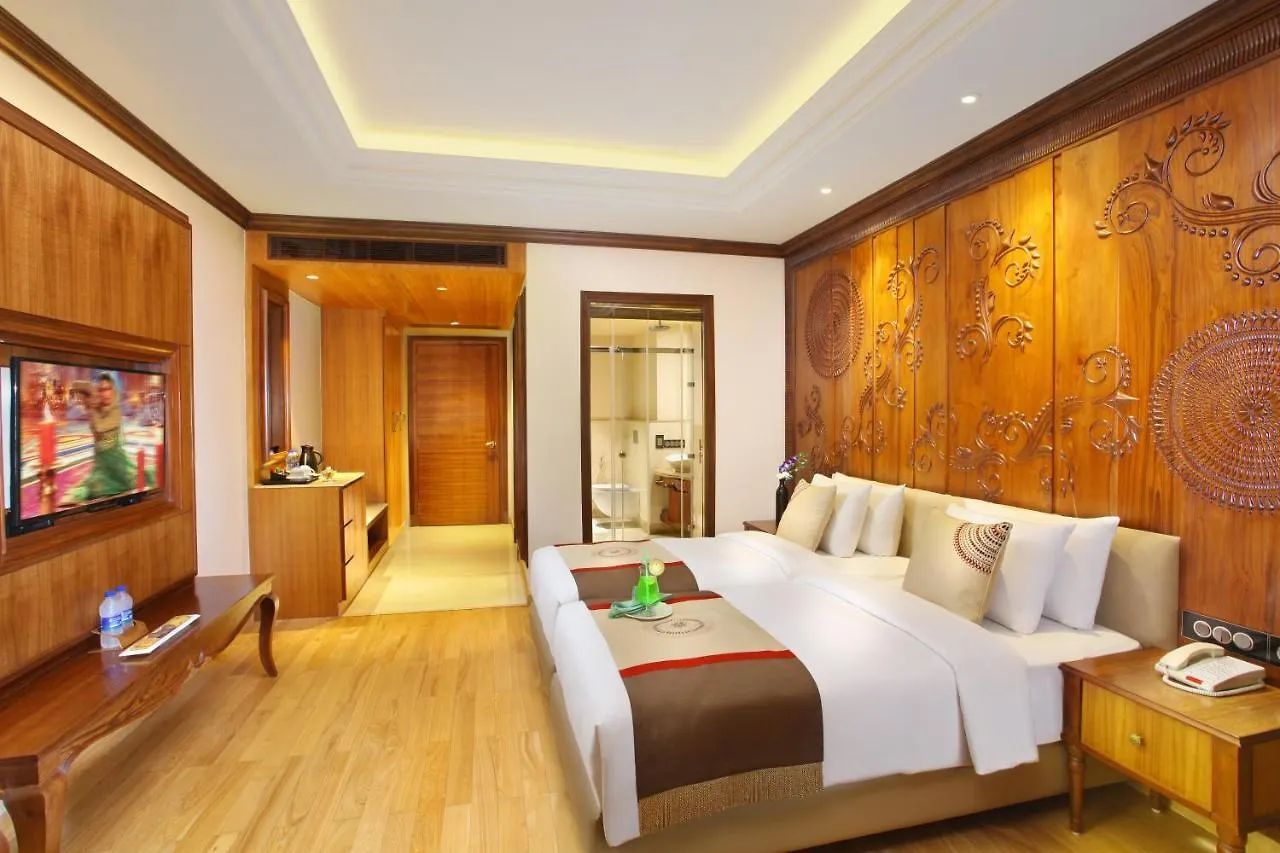 Seven Seas Hotel location